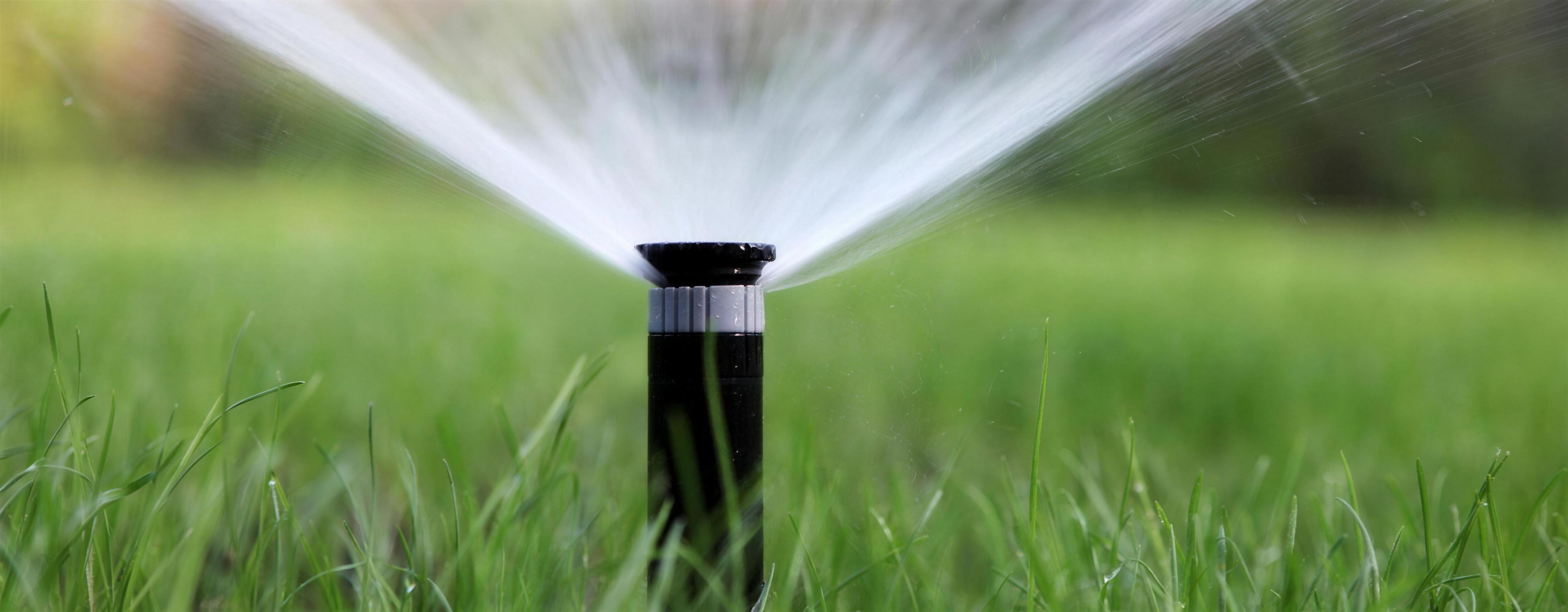 Systeme d'arrosage automatique professionnel pour jardin