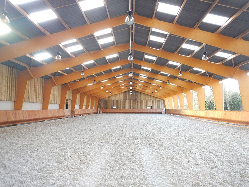 Manège équestre couvert en charpente lamellé-collé Moreau