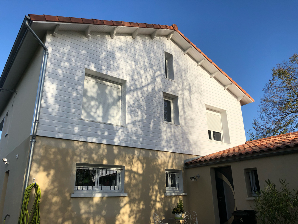 Facade et toiture renovee